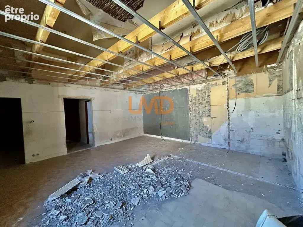 immeuble à rénover centre de nîmes, 4 appartements plus 2 studio - photo 4