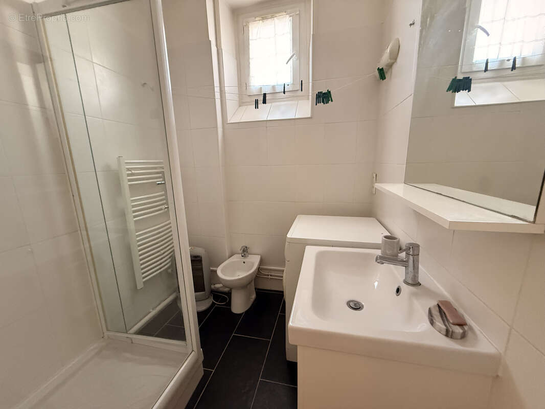 Appartement à PARIS-19E