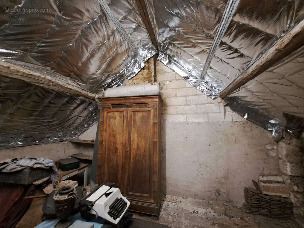 Maison à PONT-SUR-YONNE