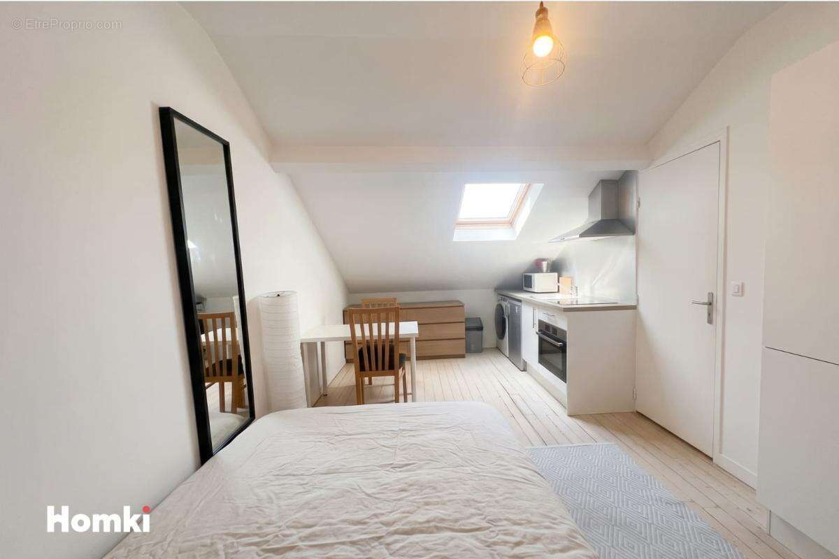 Studio meublé de 17 m² à Versailles 78000, Rue des États Généraux - photo 2