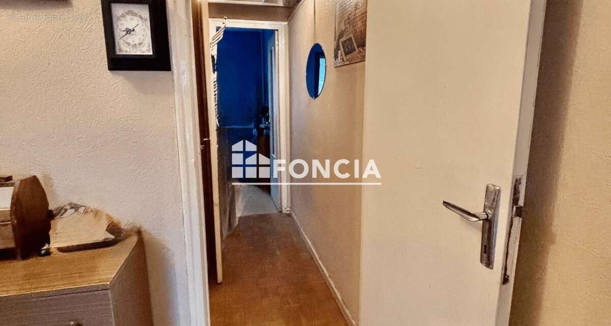 Appartement à SAINT-MAUR-DES-FOSSES