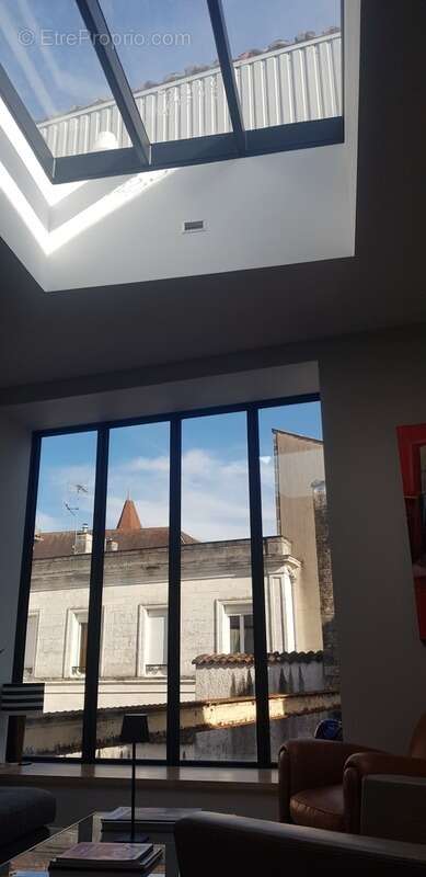  COGNAC A Vendre Superbe Maison de Ville Atypique  - photo 4