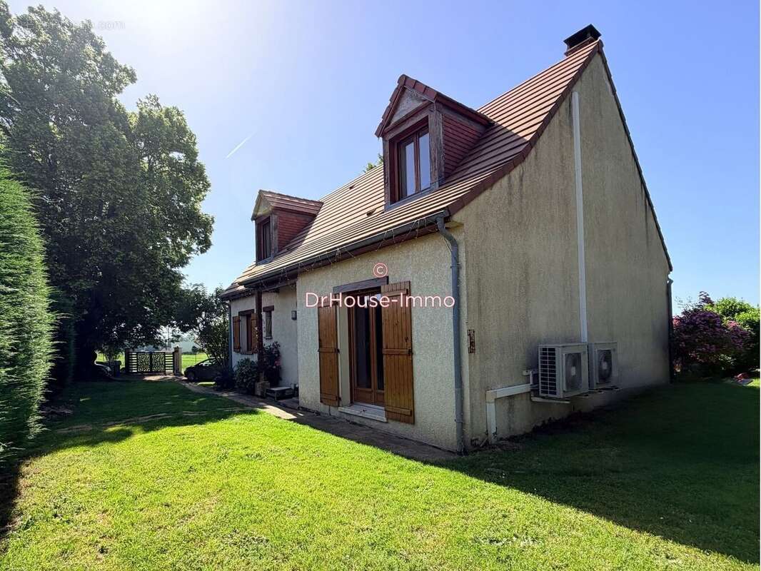 Maison à LUMIGNY-NESLES-ORMEAUX