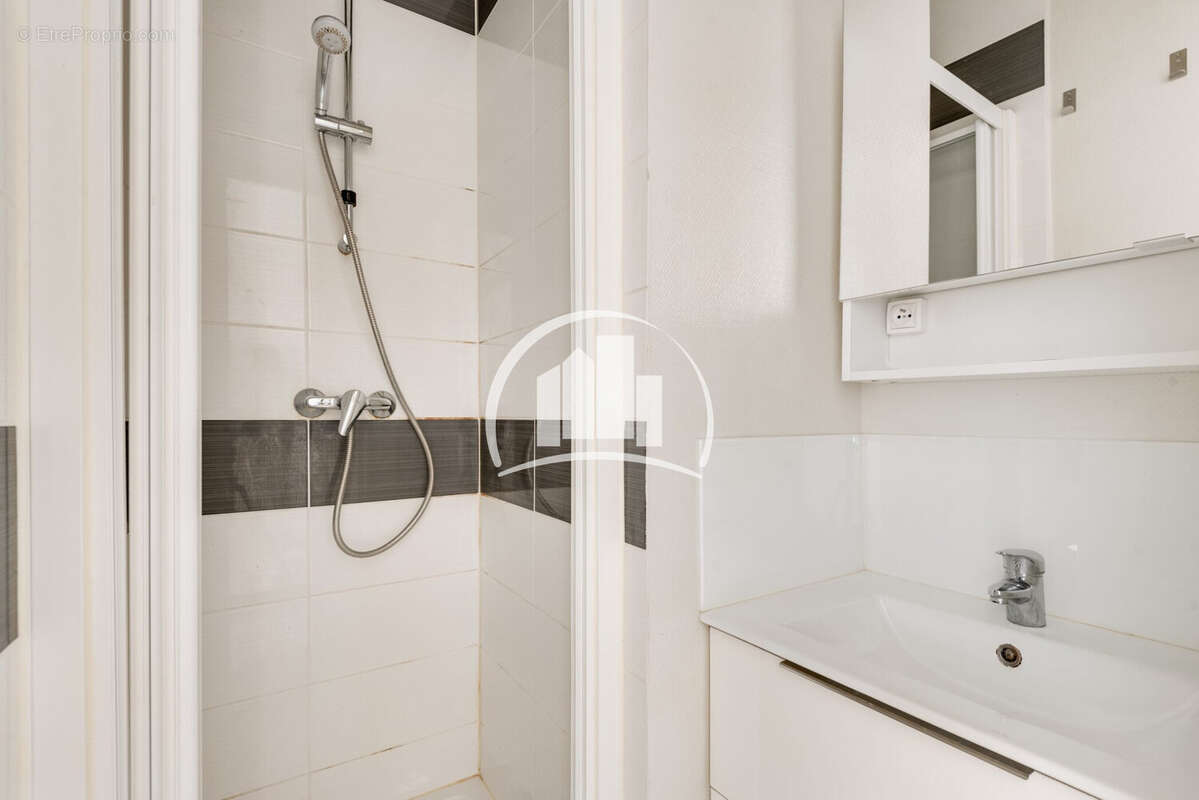 Appartement à PARIS-19E