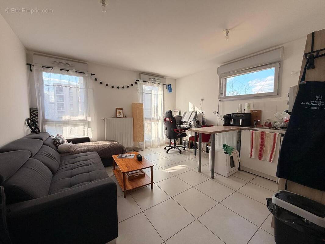   - Appartement à LYON-7E