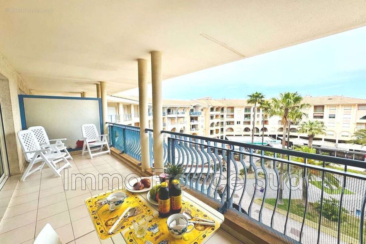 Appartement à FREJUS