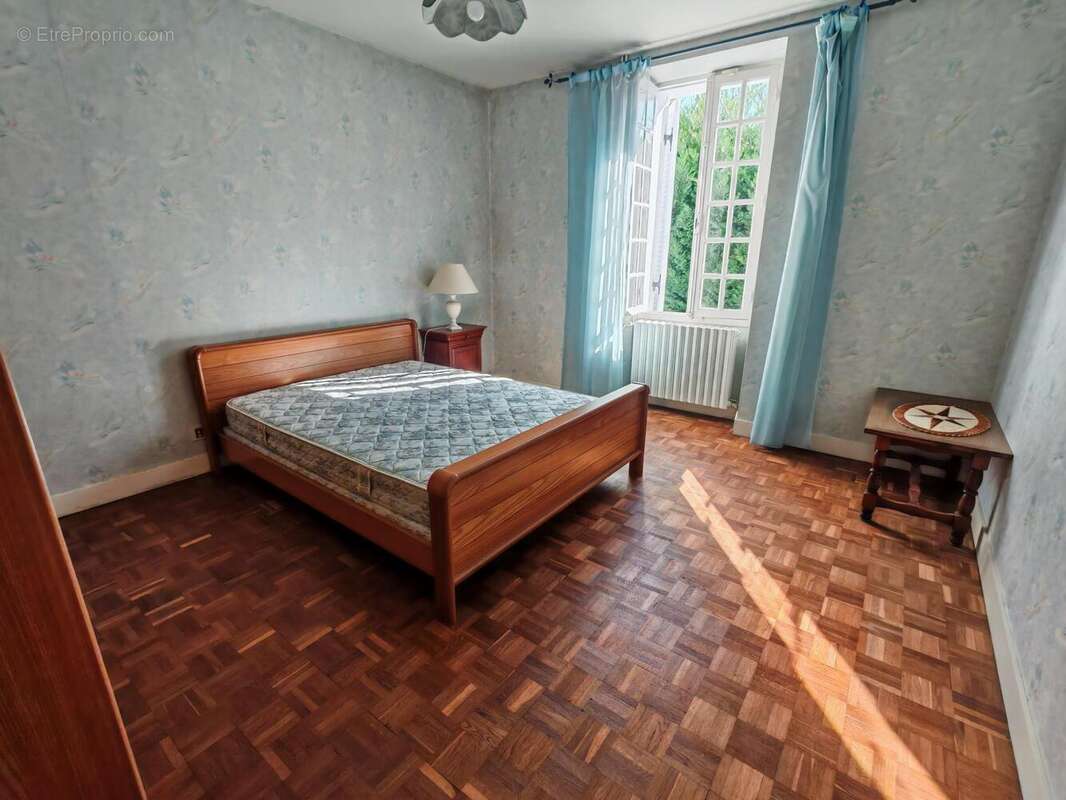 Photo 9 - Maison à MONTGUYON