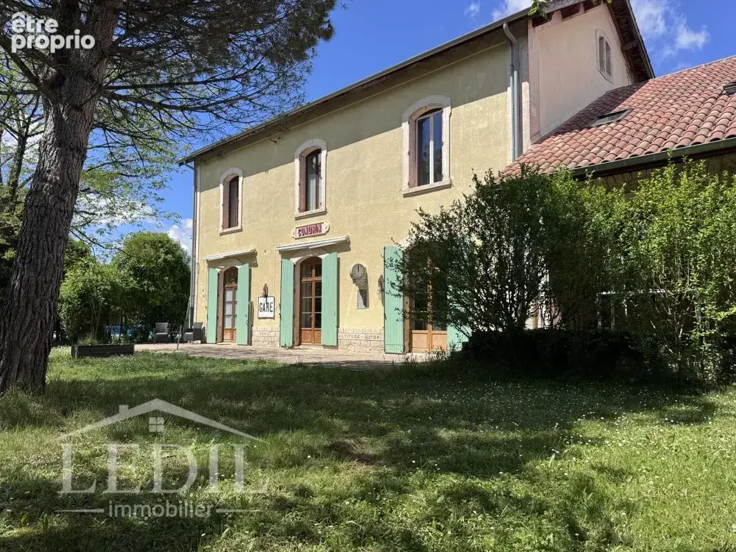 Gare réhabilitée avec gites et chambres d'hotes - photo 4