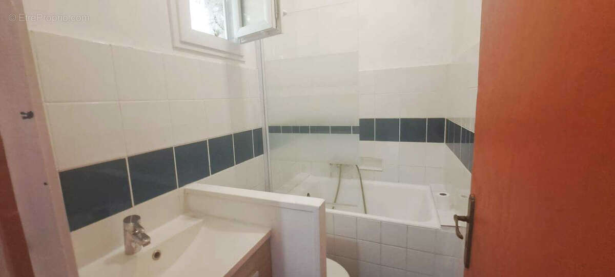 Maison à PUYLOUBIER