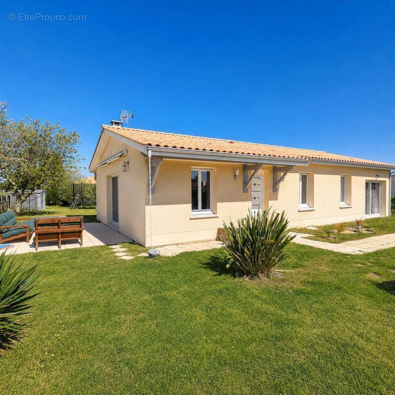 Maison à MOULIS-EN-MEDOC