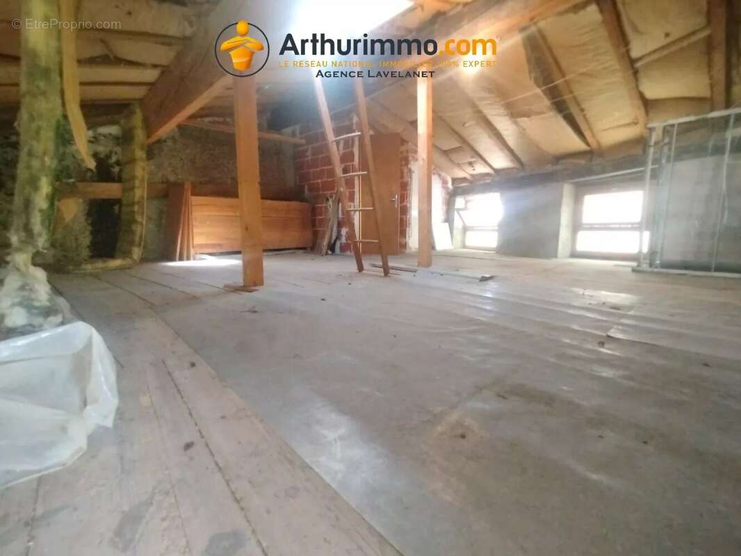 Grande maison de caractere de 105m² avec combles amenageables - photo 11