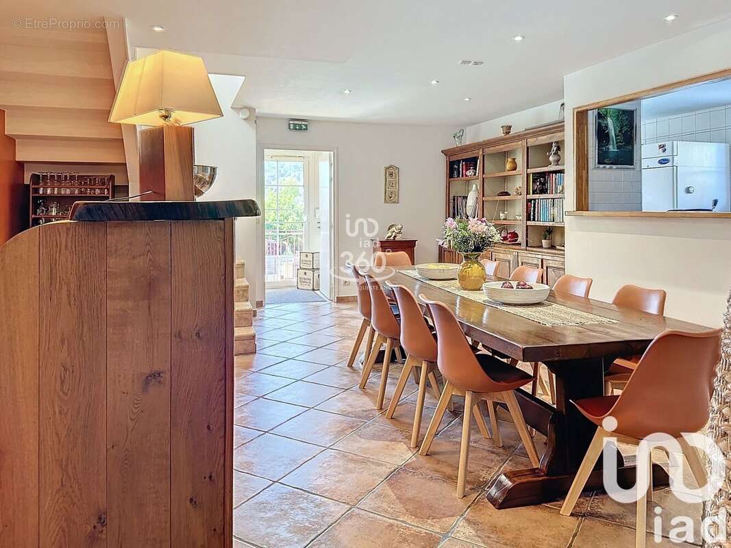 Photo 3 - Maison à CARQUEIRANNE