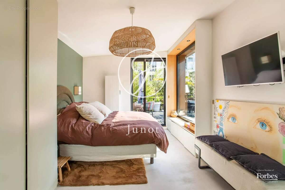 Appartement à LEVALLOIS-PERRET