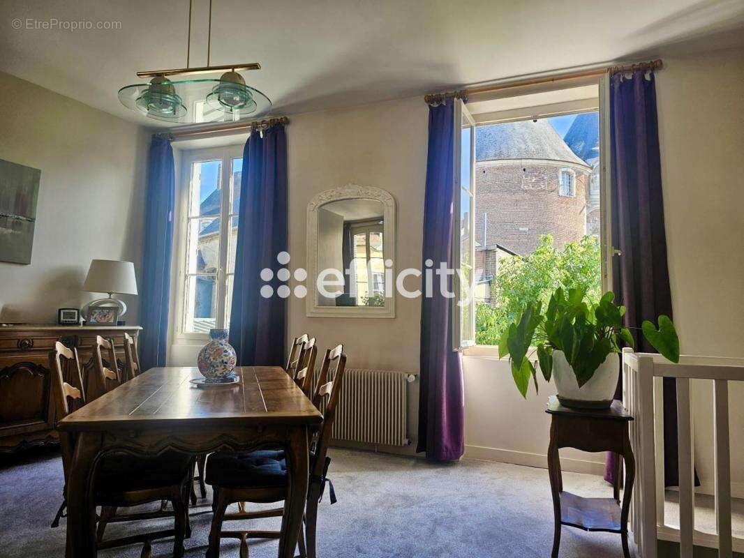 Maison à SAINT-FARGEAU