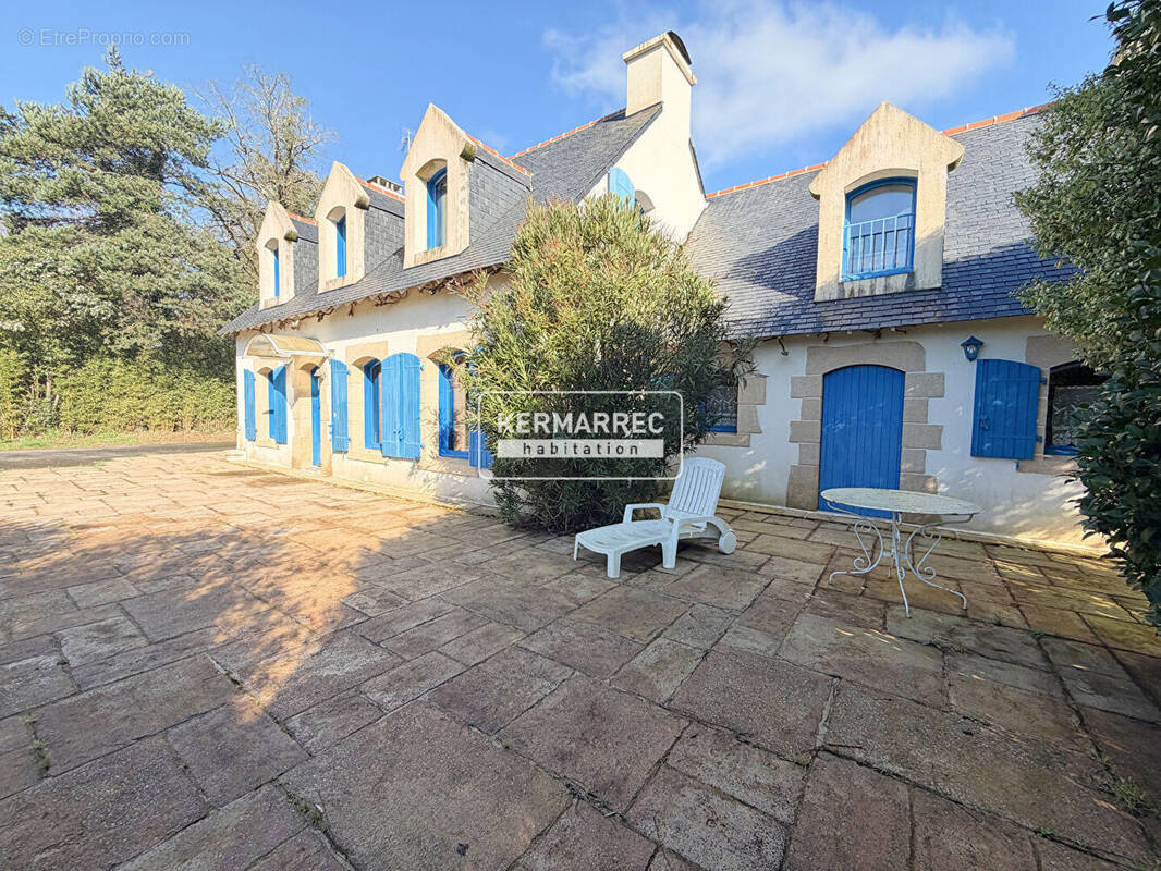 Maison à PLOEREN