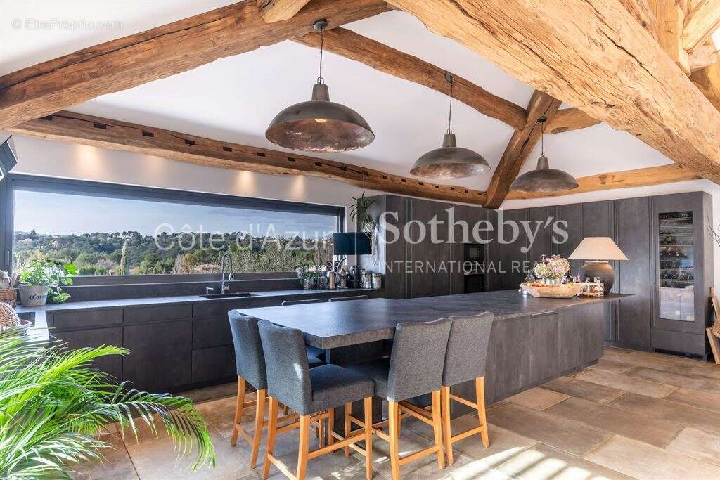 Maison à MOUGINS