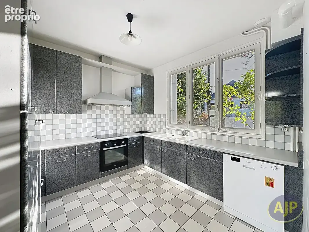 Maison  Centre ville Chateaubriant 196 m2 - photo 5