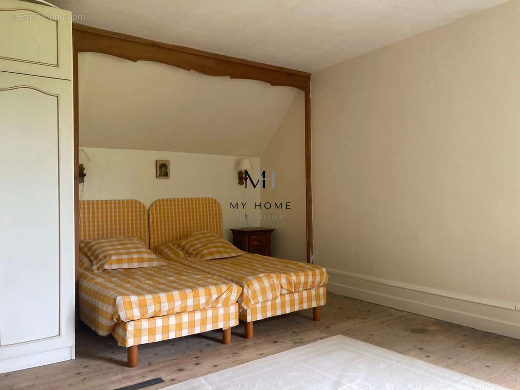 Maison 194 m² à Mortagne-Au-Perche  - photo 4