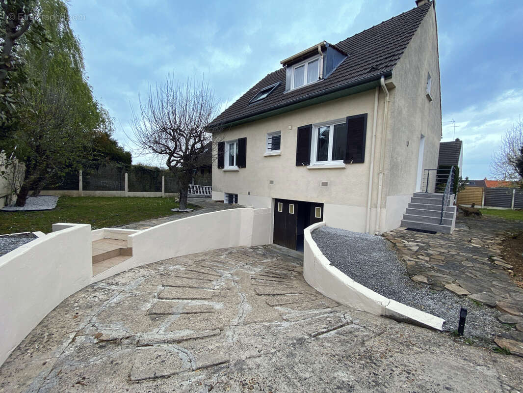 Maison à LONGPONT-SUR-ORGE