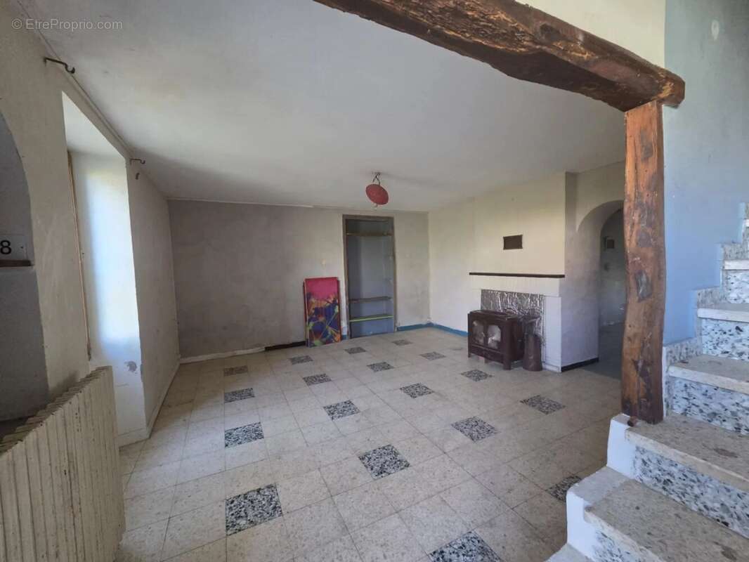 Maison à CAHUZAC-SUR-VERE