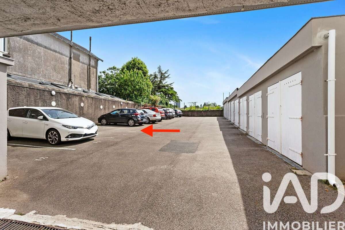 Photo 2 - Parking à NANTES