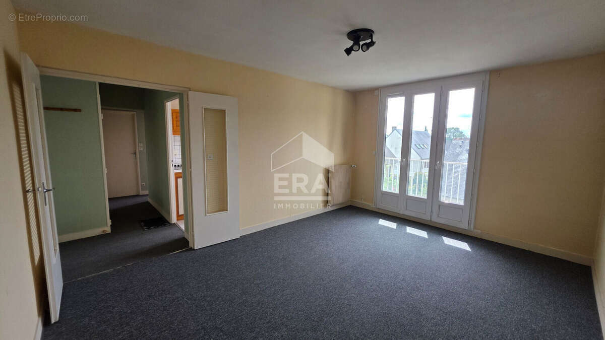 Appartement à SAINT-CYR-SUR-LOIRE