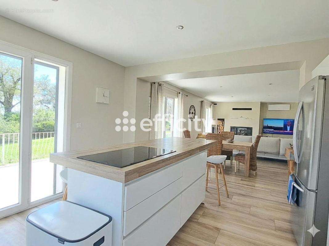 Maison à PRUNELLI-DI-FIUMORBO