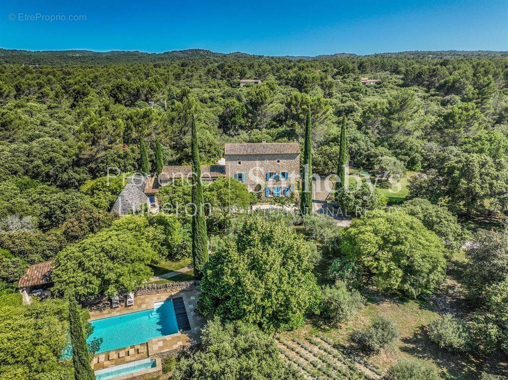 Maison à GORDES