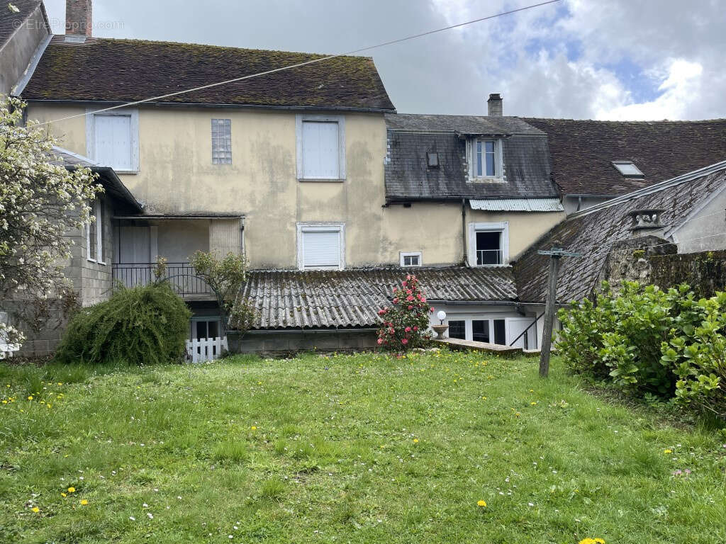 Appartement à LUBERSAC