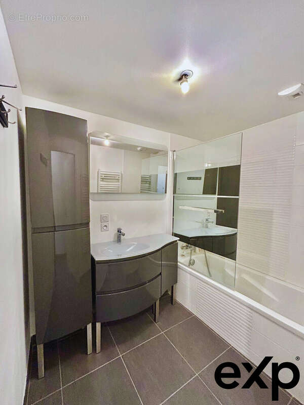 Appartement à SAINT-JEOIRE-PRIEURE