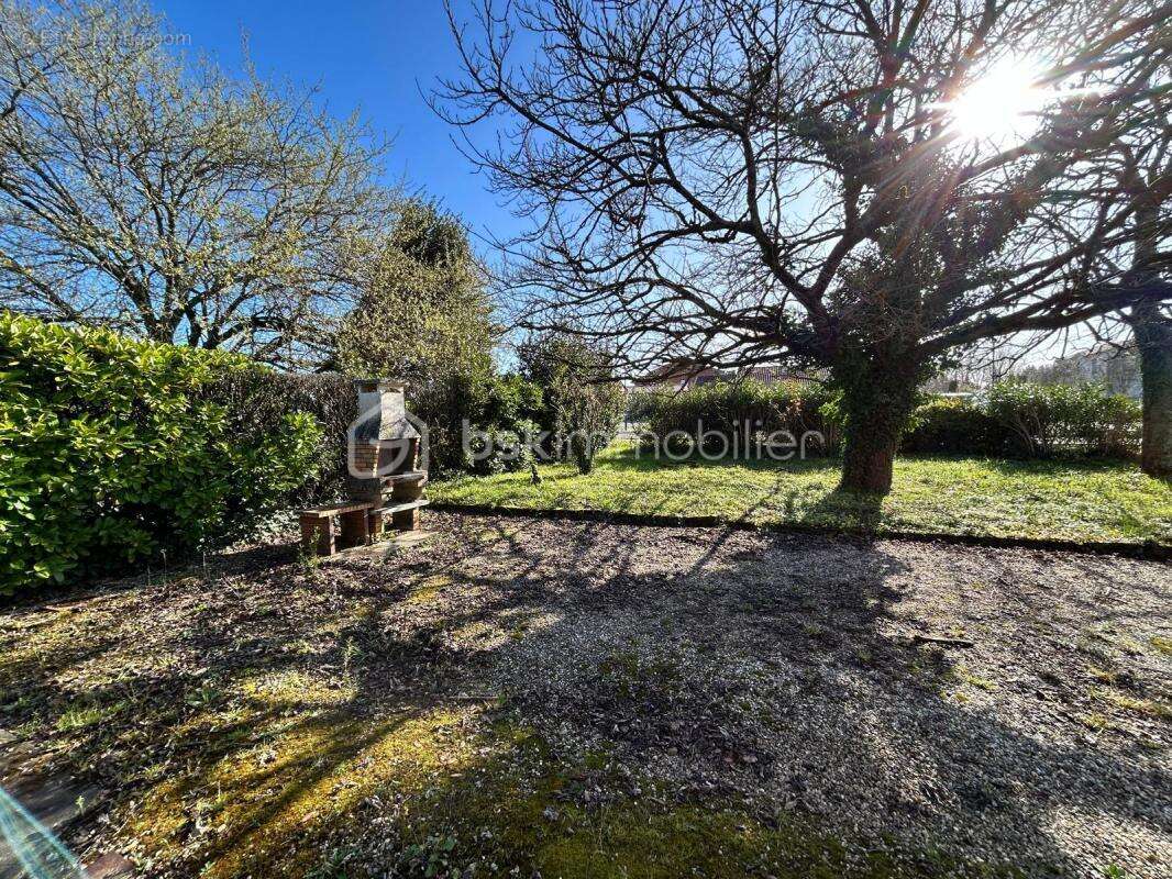 Maison à LA LANDE-DE-FRONSAC