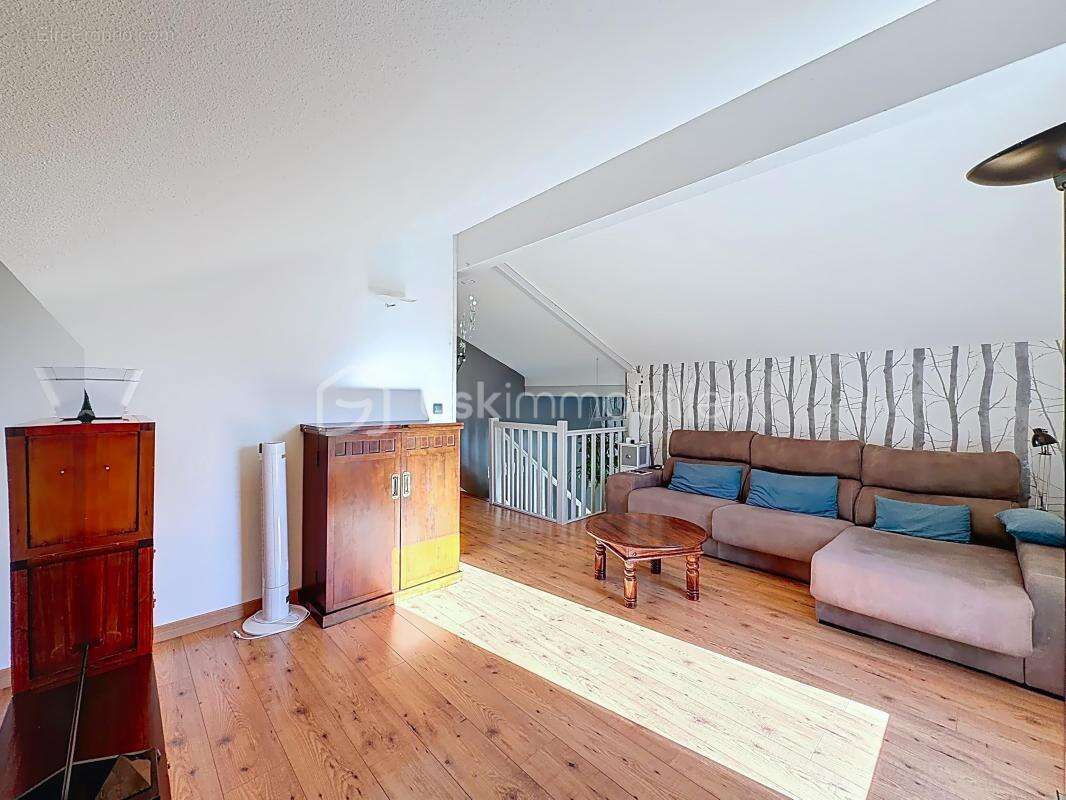 Appartement à FONTAINE