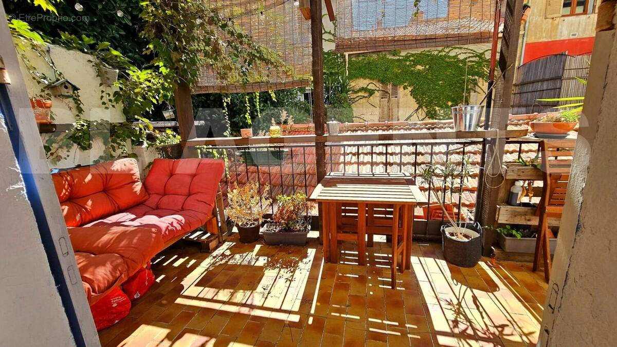 IMG-20251007-WA0011 - Appartement à MARSEILLE-6E