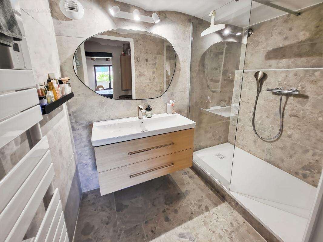 Appartement à CABRIES