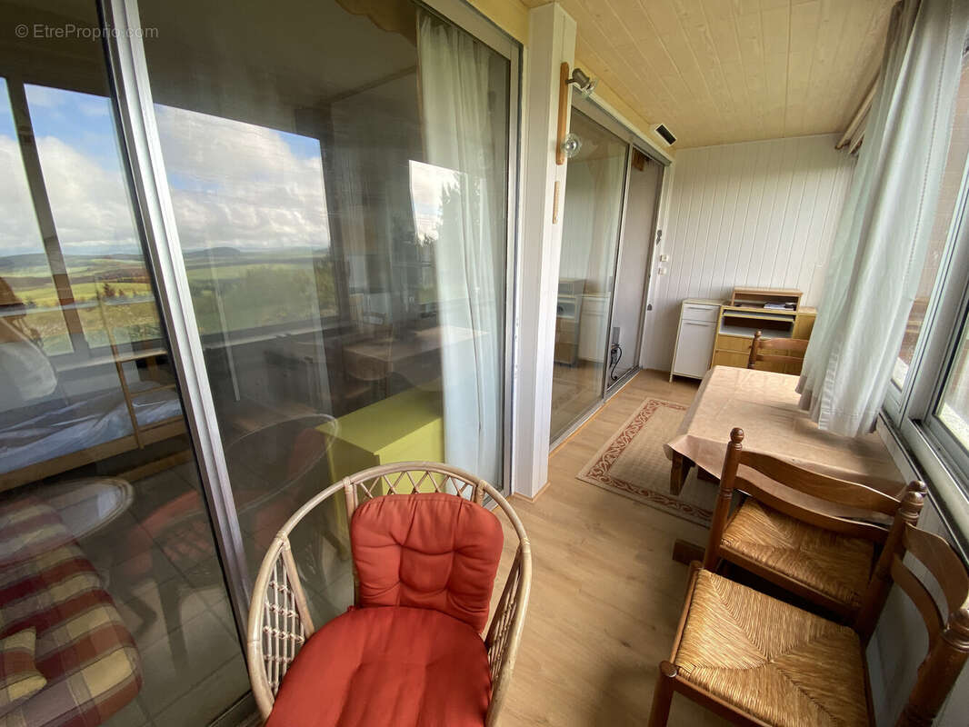 Appartement à COMPAINS