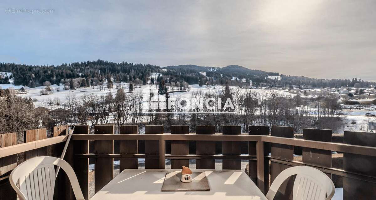 Appartement à DEMI-QUARTIER