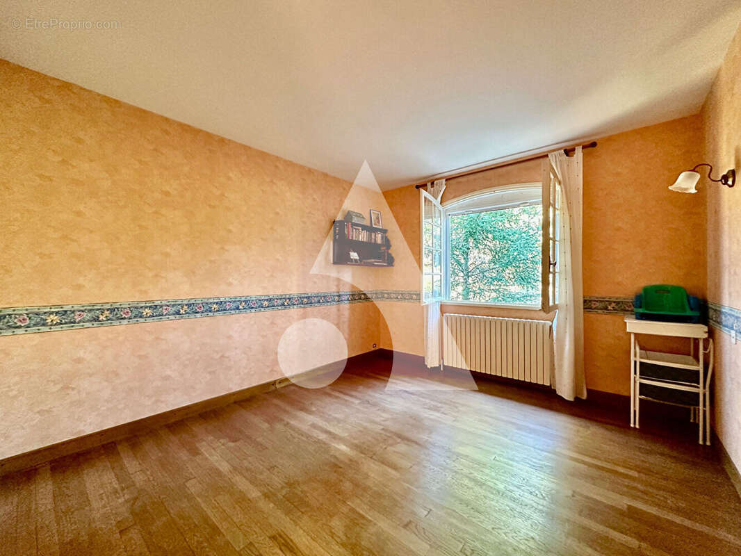 Maison à TOUR-DE-FAURE