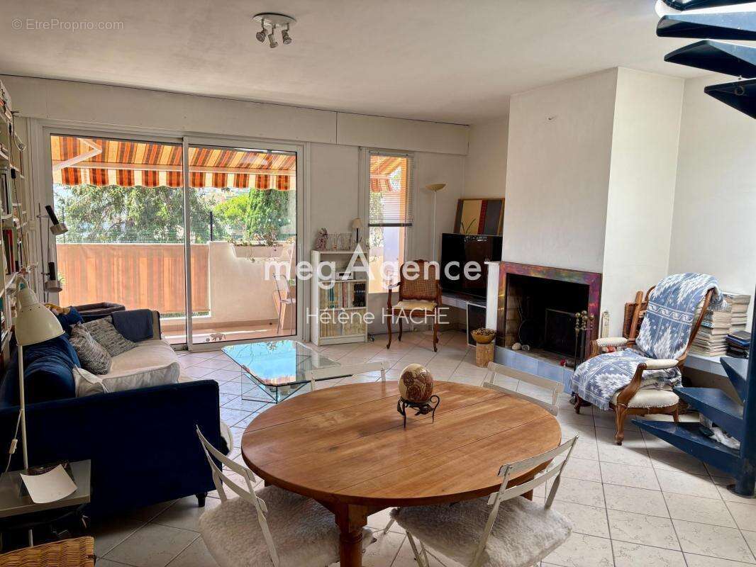Appartement à CAGNES-SUR-MER