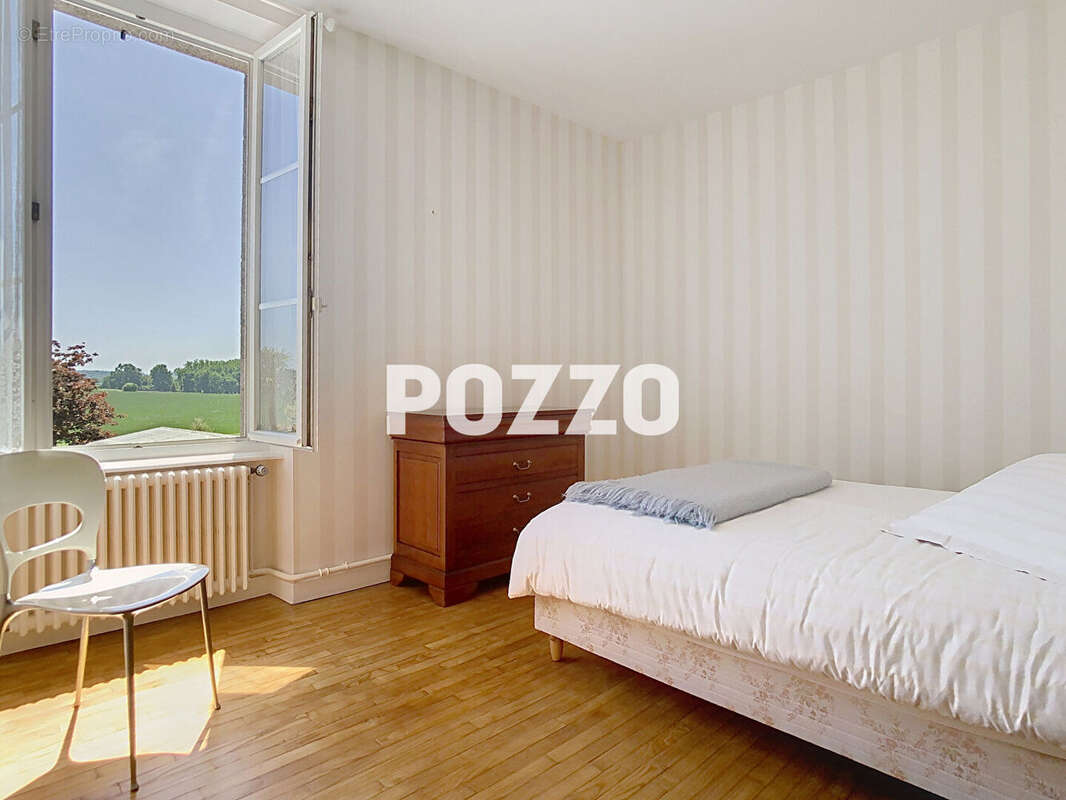 Maison à ROZ-LANDRIEUX