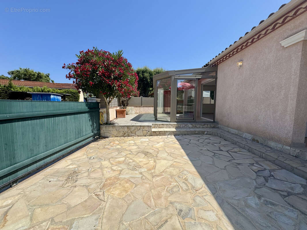 Maison à ROQUEBRUNE-SUR-ARGENS