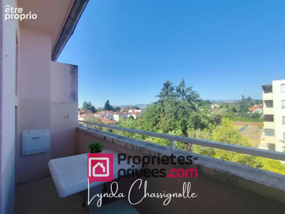 Appartement T4 à Riorges - 71m2 - vue dégagée - entièrement rénové - photo 9