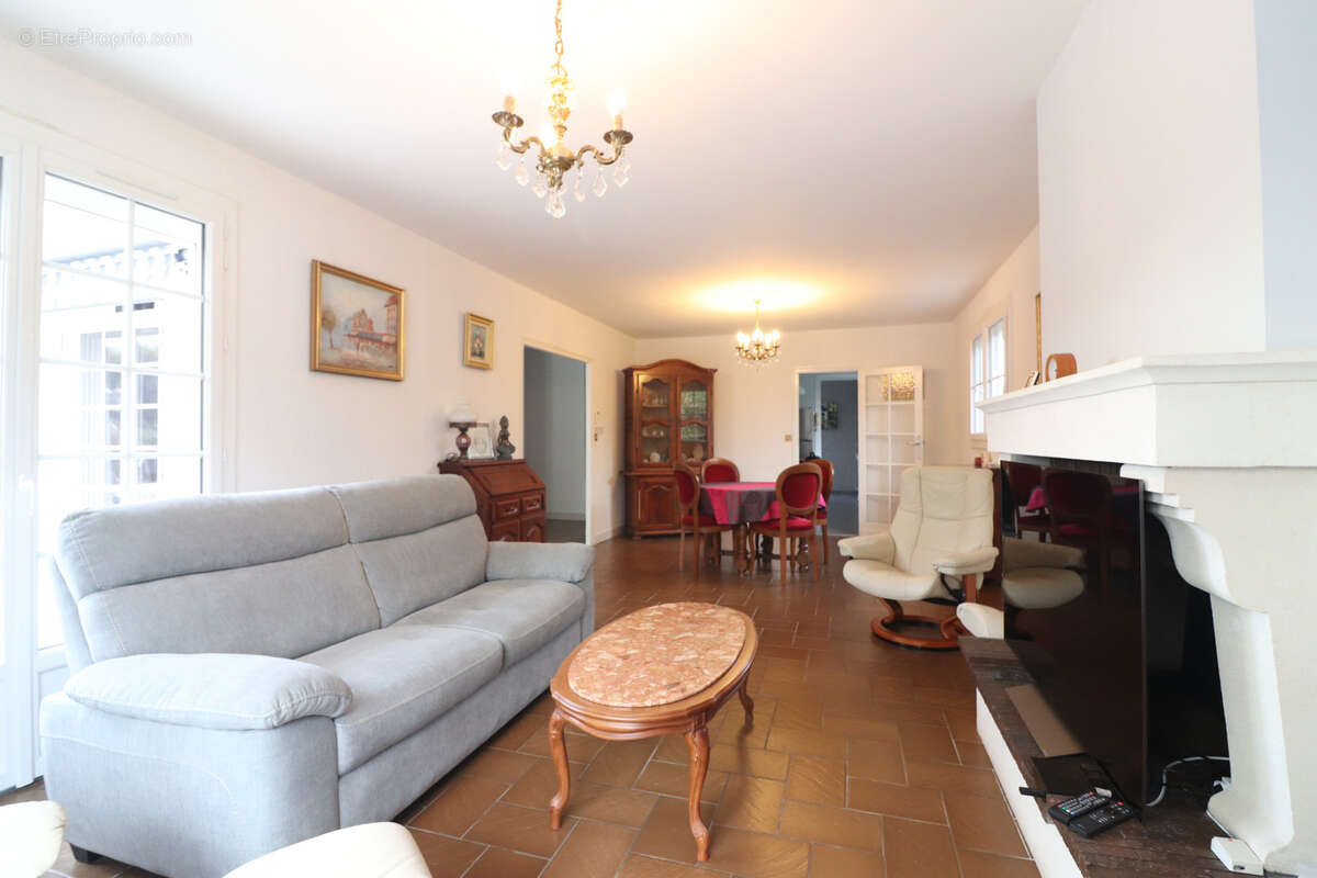 Maison de plain pied dans quartier privilégié au calme - photo 2