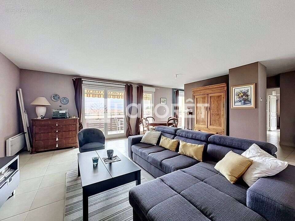 Appartement à JASSANS-RIOTTIER