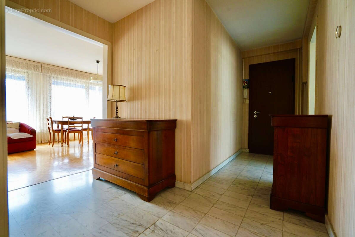 Appartement à SAINT-EGREVE