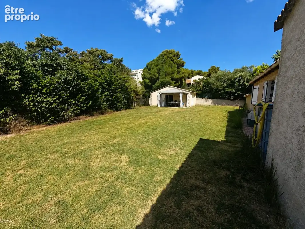 Maison à POUSSAN