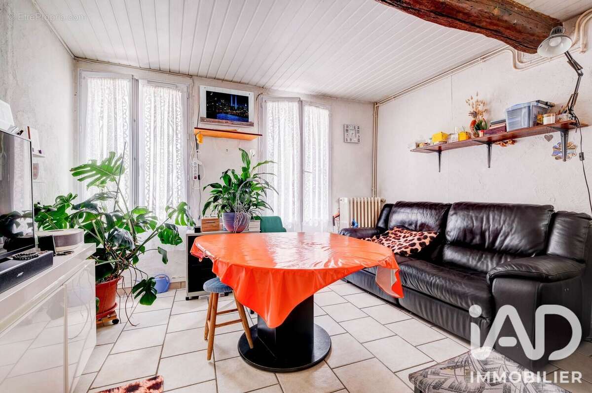 Photo 2 - Maison à NANTEUIL-LES-MEAUX