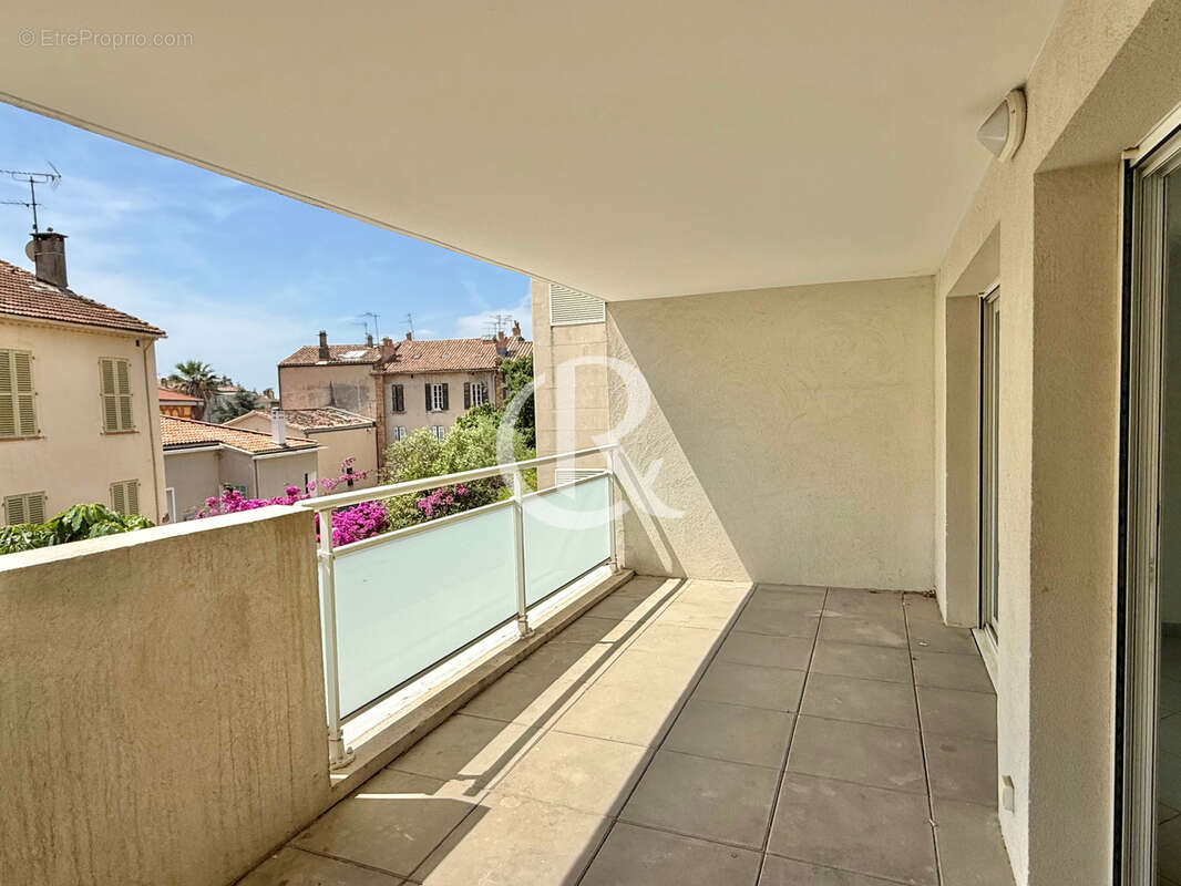 Standing - t4 avec terrasse - photo 2