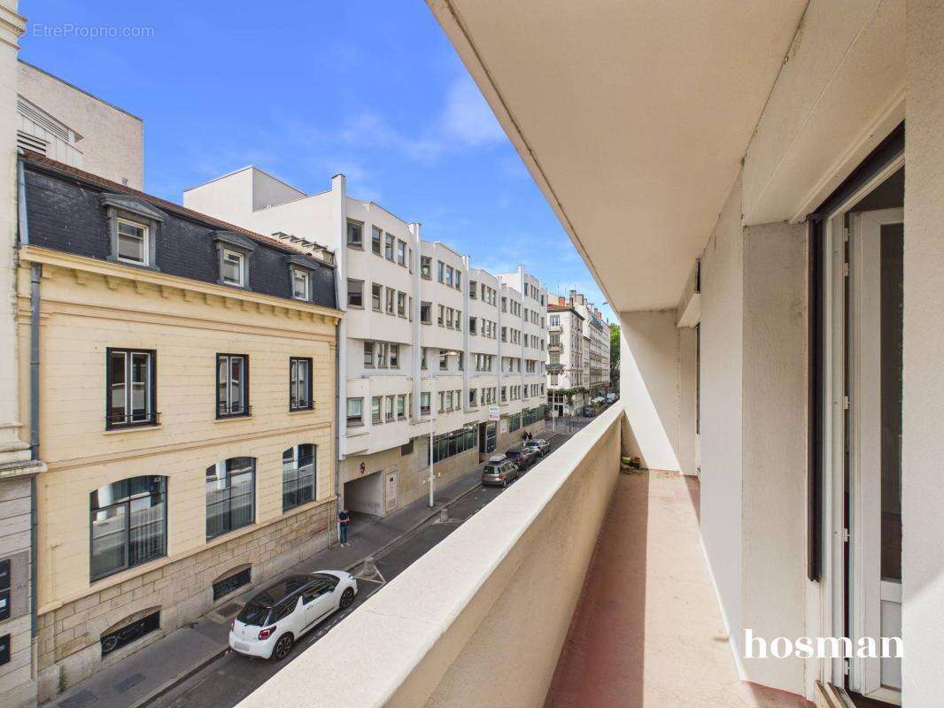 Lyon 6ᵉ – Adresse de Prestige & Potentiel Unique (80 m² + Balcon 10 m² + Parking) Habitation d'exception ou Bureaux de Standing  - photo 3