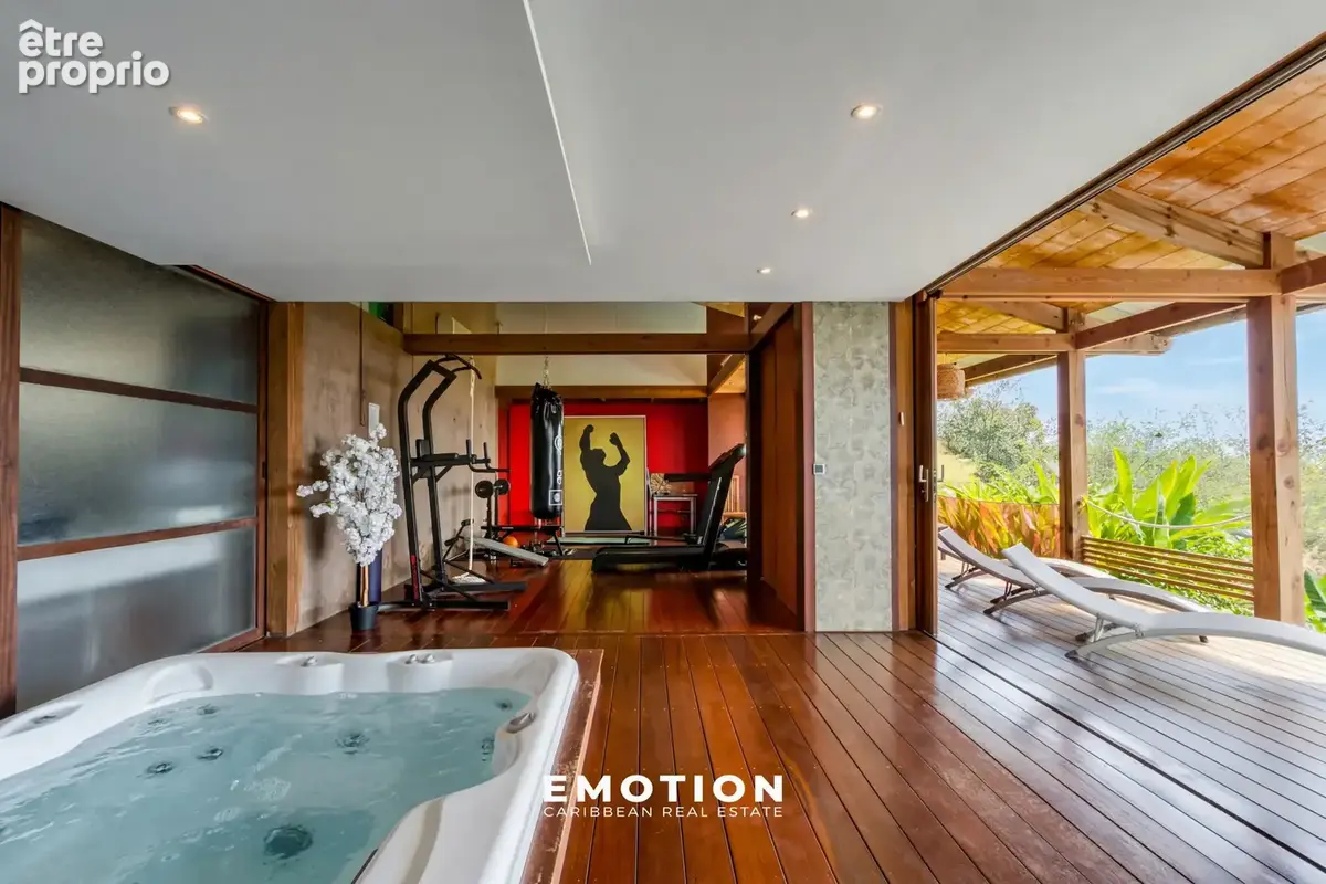 Villa T6 R+1 288 m2 - Vue mer panoramique - DESHAIES - photo 10