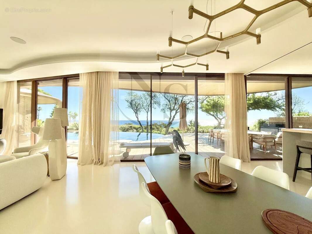 Maison à RAMATUELLE